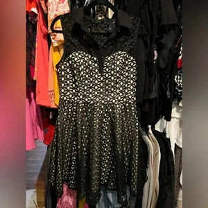 Gorgeous black lace pointelle dress with champagne underlay large NWOT